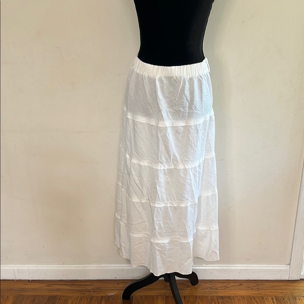 Metro Wear White A-Line Tiered Maxi Skirt - Picture 4 of 6